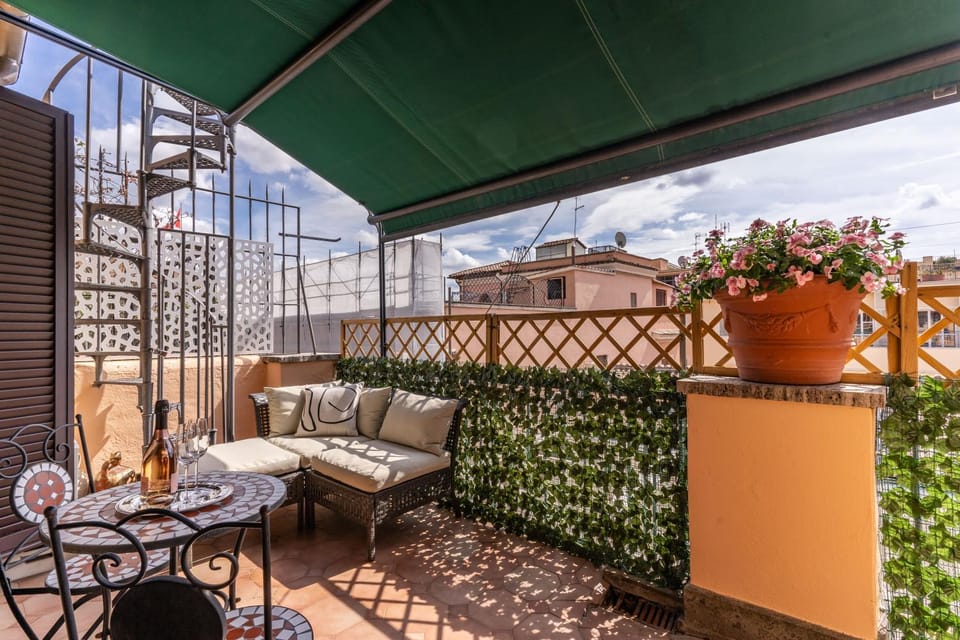 Patio, Balcony/Terrace