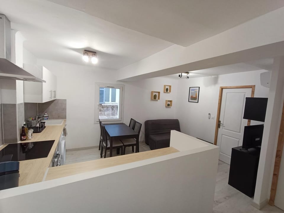 T3 cosy climatisé, intra-muros Avignon Apartment in Avignon