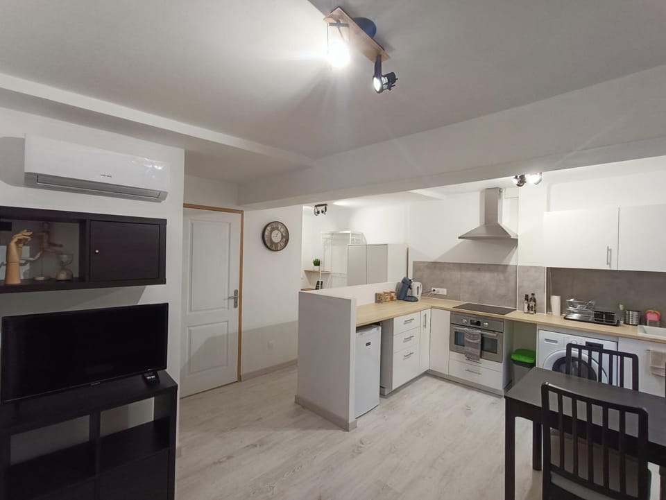 T3 cosy climatisé, intra-muros Avignon Apartment in Avignon