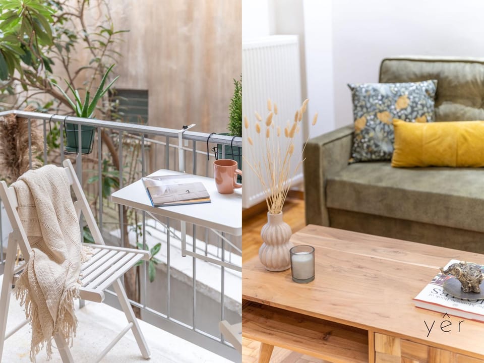 Patio, Bed, View (from property/room), Balcony/Terrace, Living room, Photo of the whole room, Seating area, Bedroom