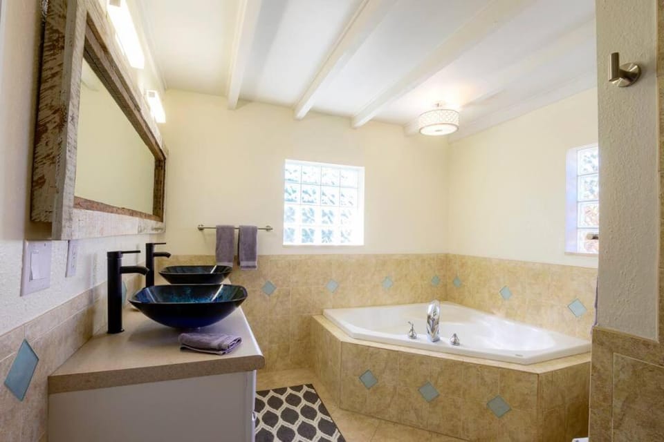 Bathroom, Bath