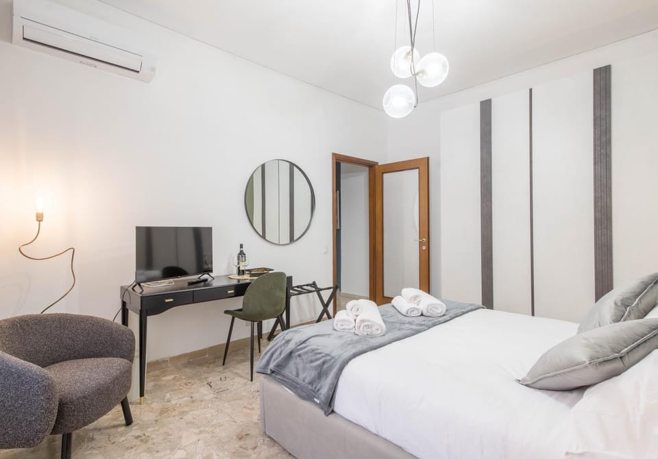 Bed, TV and multimedia, Bedroom, towels, wardrobe, air conditioner