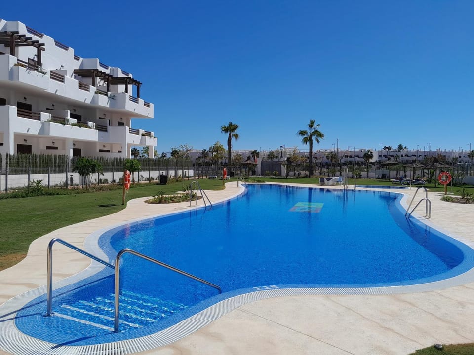 Property building, Swimming pool, Swimming pool, sunbed, elevator