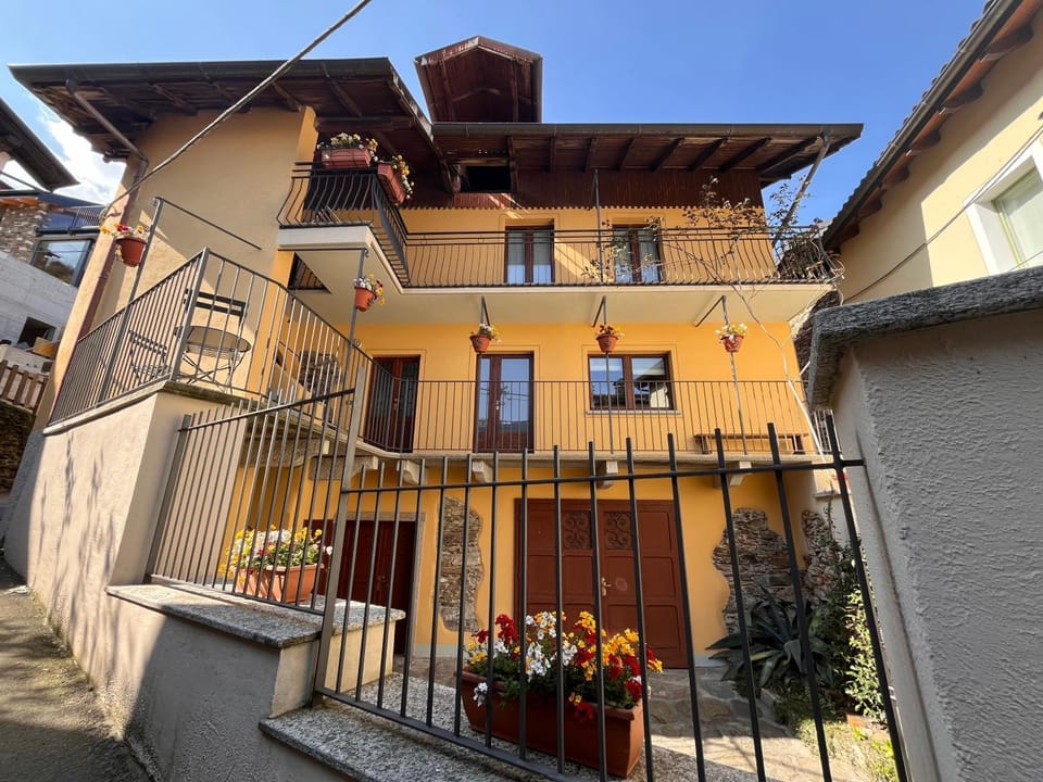 Property building, Inner courtyard view
