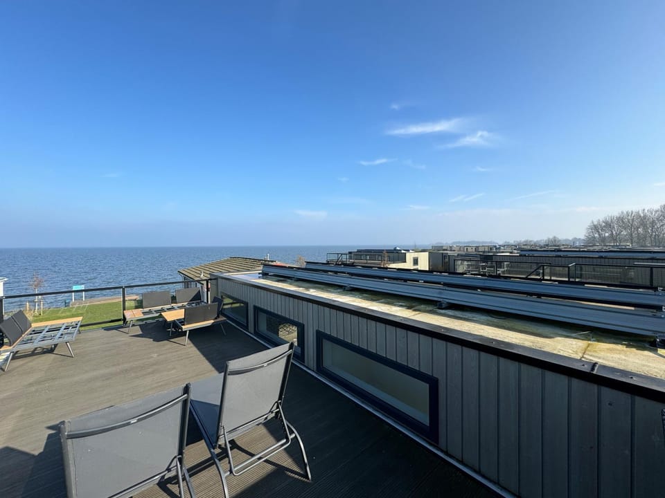 Enkhuizer Strand Cube Elite Hafenpanorama mit Dachterrasse Haus Nr 339 House in Flevoland, Netherlands