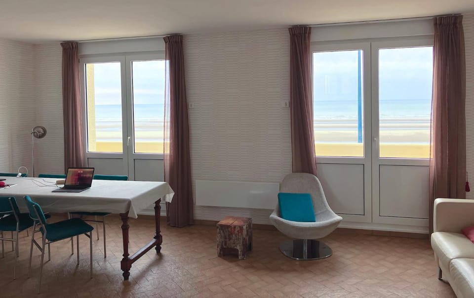 Living room, Photo of the whole room, Seating area, Dining area, Sea view