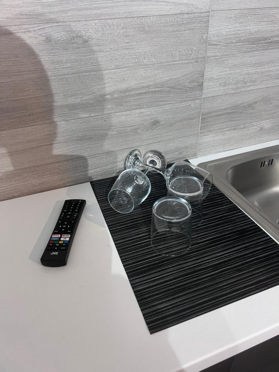 Property building, Kitchen or kitchenette, Quiet street view, stove