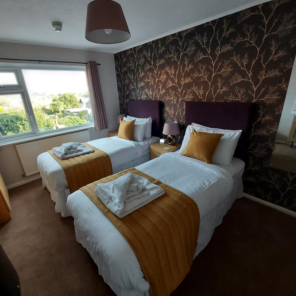The Kenbury B&B Bed and Breakfast in Shanklin