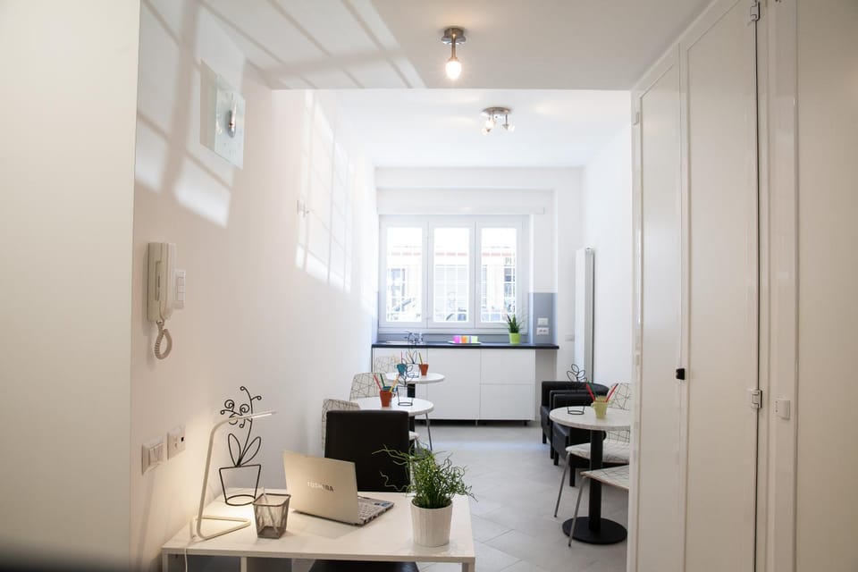 Restaurant/places to eat, TV and multimedia, Lobby or reception, Lounge or bar, Seating area, Internal: Not applicable to any particular room