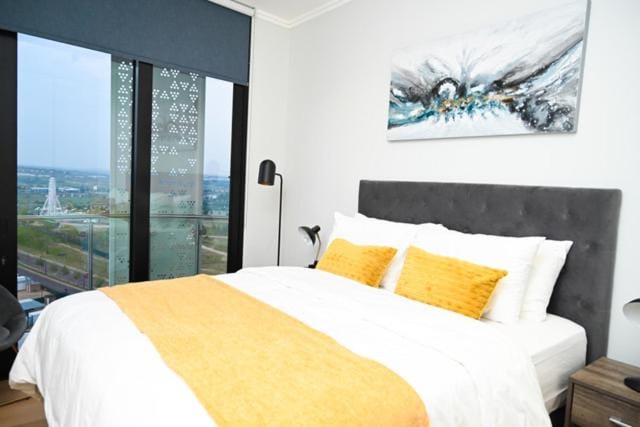 Elegant-World Ellipse Waterfall Apartment in Sandton