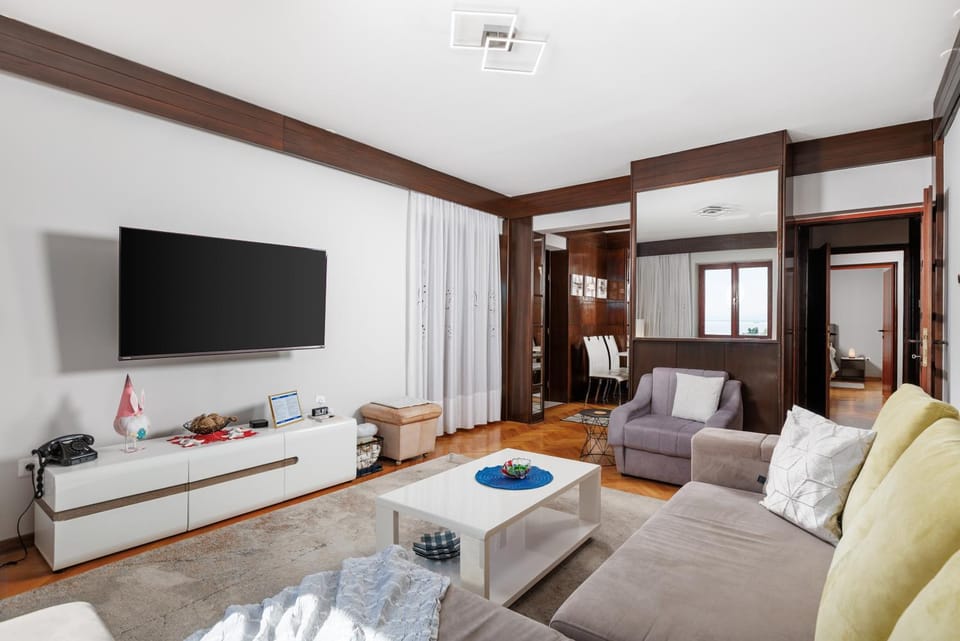 Deluxe Apartment Ana 100 m from the beach Apartment in Opatija