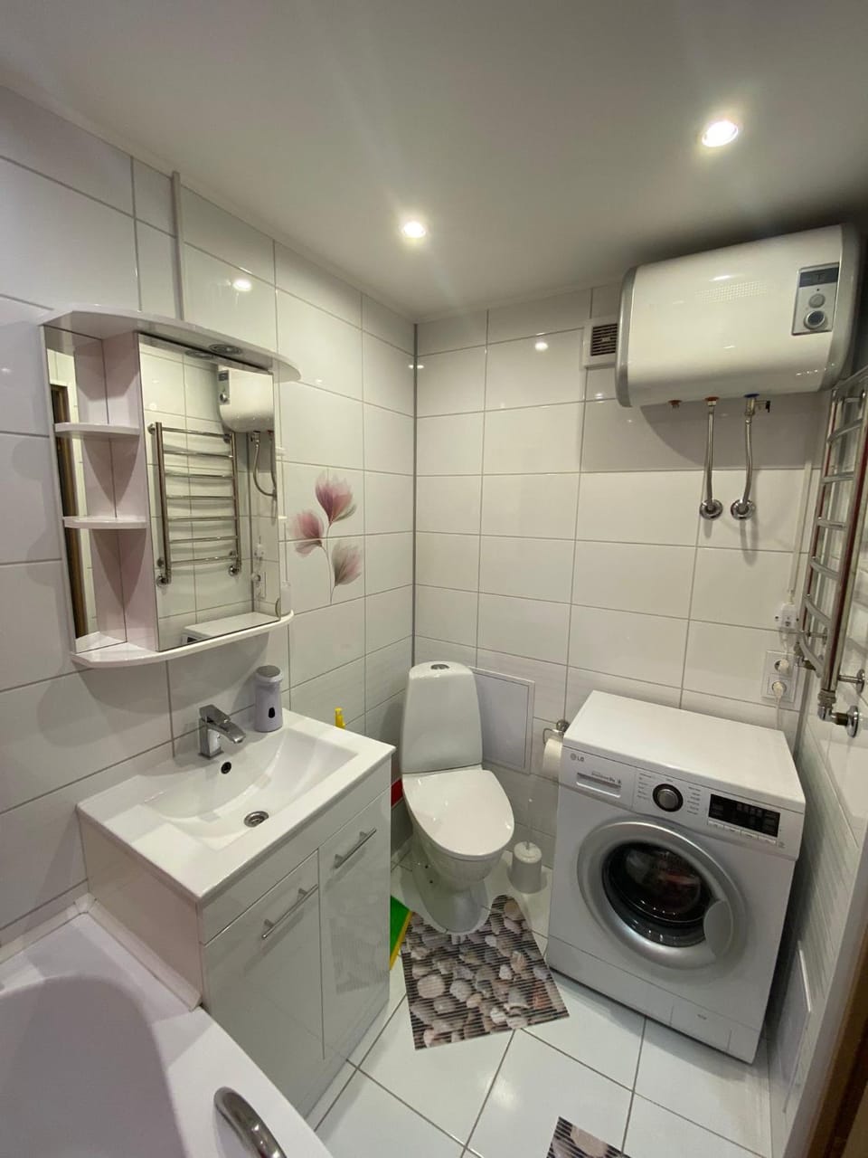 Toilet, Bathroom, washing machine, dryer