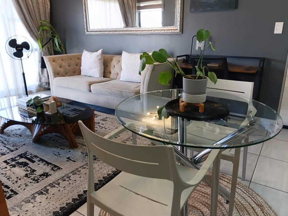 URlyfstyle Kikuyu Escape Waterfall Mall of Africa Apartment in Sandton