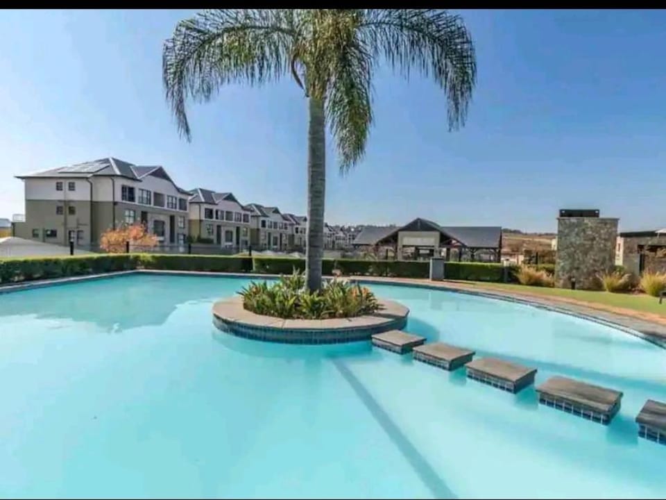 URlyfstyle Kikuyu Escape Waterfall Mall of Africa Apartment in Sandton