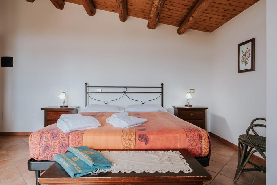 Dimora La Vignazza Farm Stay in Sicily