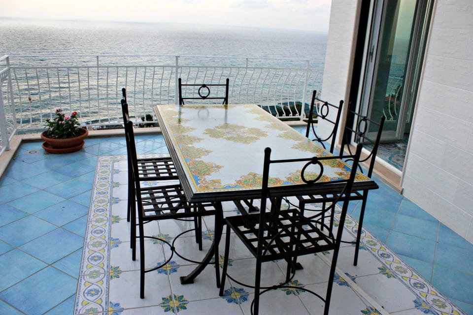 Patio, Day, Natural landscape, View (from property/room), Balcony/Terrace, Balcony/Terrace, Living room, Seating area, Dining area, Sea view