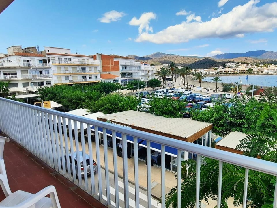 Magnífico apartamento cerca de la playa en Llançà, se admiten mascotas - ES-170-19 Apartment in Alt Empordà