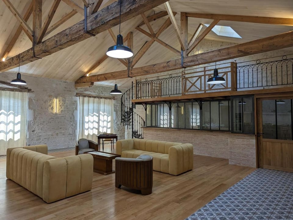 Maison lumineuse avec cuisine équipée, 3 chambres avec SDE & WC privatifs, garage et Wifi - Jarnac - FR-1-653-246 Apartment in Nouvelle-Aquitaine