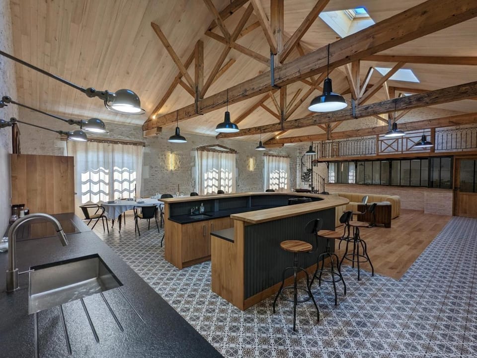 Appartement lumineux pour 4 pers., centre-ville, équipements bébé, WiFi, garage, dégustation truffes offertes - FR-1-653-247 Apartment in Nouvelle-Aquitaine