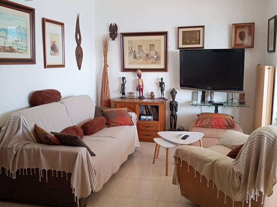 Appartement moderne, clim et parking, face mer - 4 pers. - FR-1-696-54 Apartment in Canet-en-Roussillon