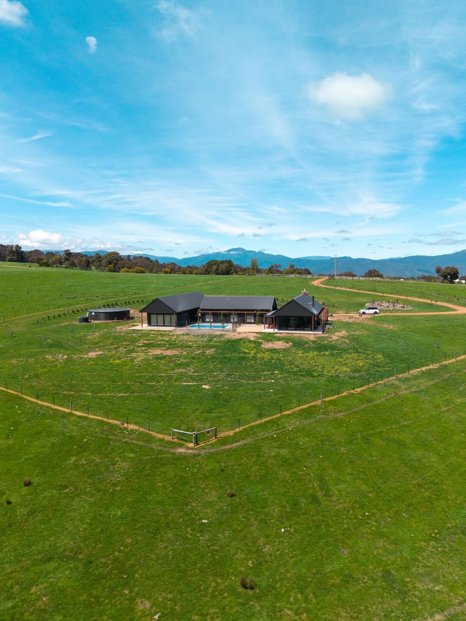 Half Mile High - Merrijig - Sleeps 10 House in Merrijig