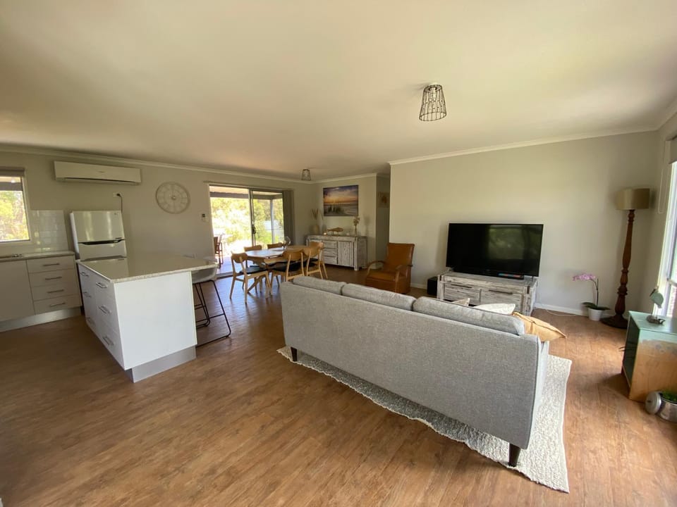 Communal lounge/ TV room, Living room