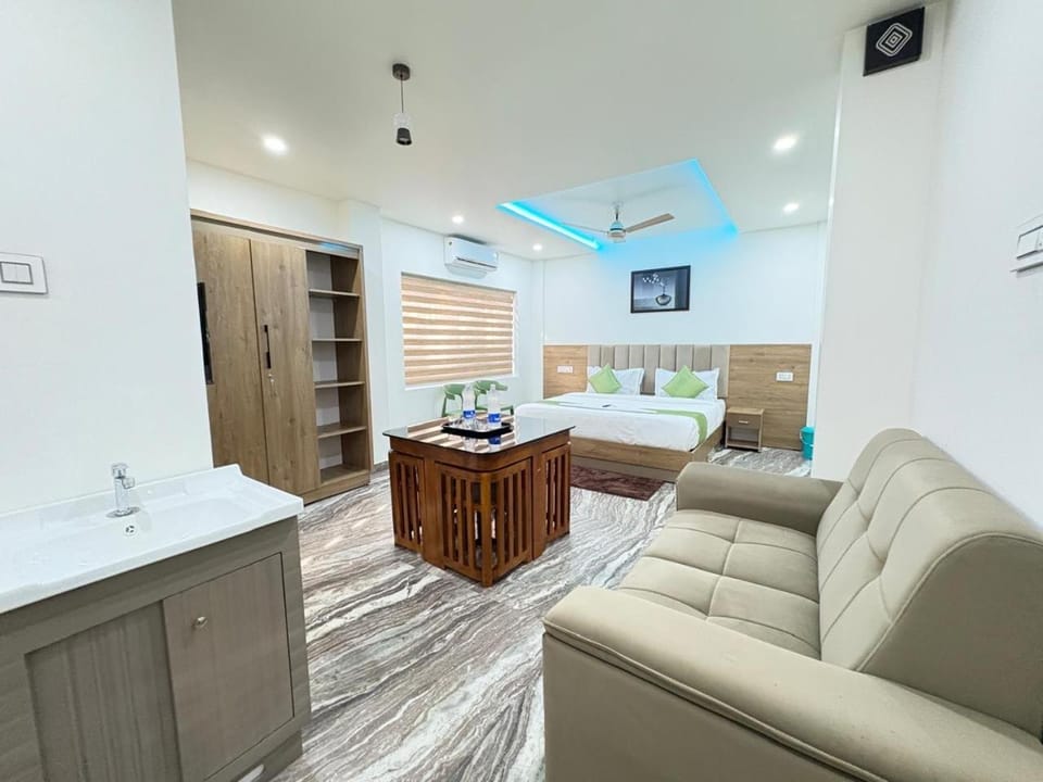 Marhaba plaza Hostel in Kozhikode