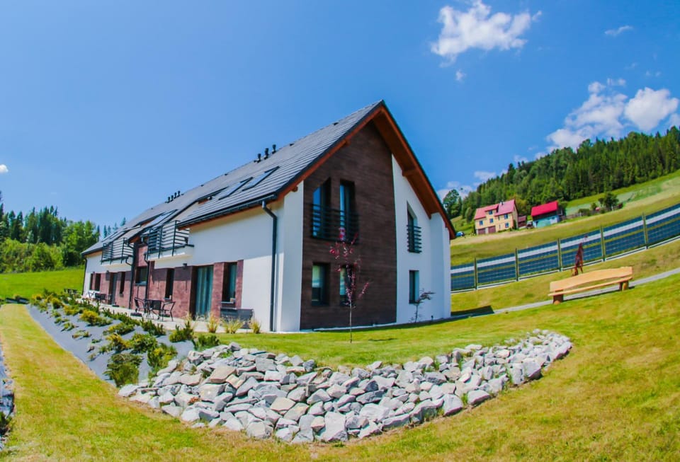 Property building, Spring, View (from property/room), Garden view, Mountain view