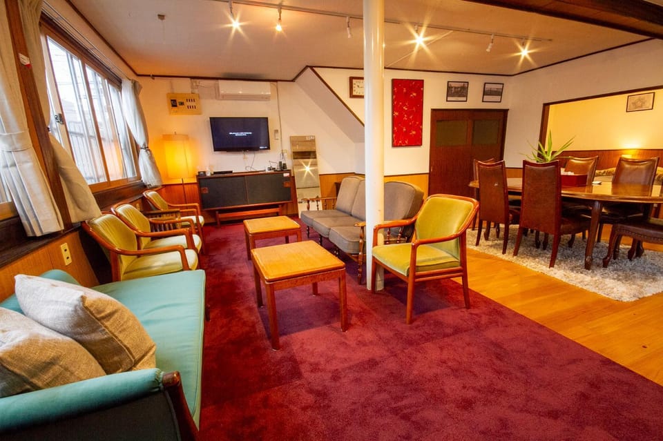 TV and multimedia, Living room, Seating area
