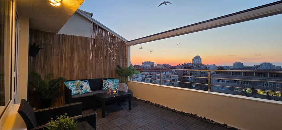 Sea Vibes studio Burgas with great terrace and sea view Apartment in Burgas