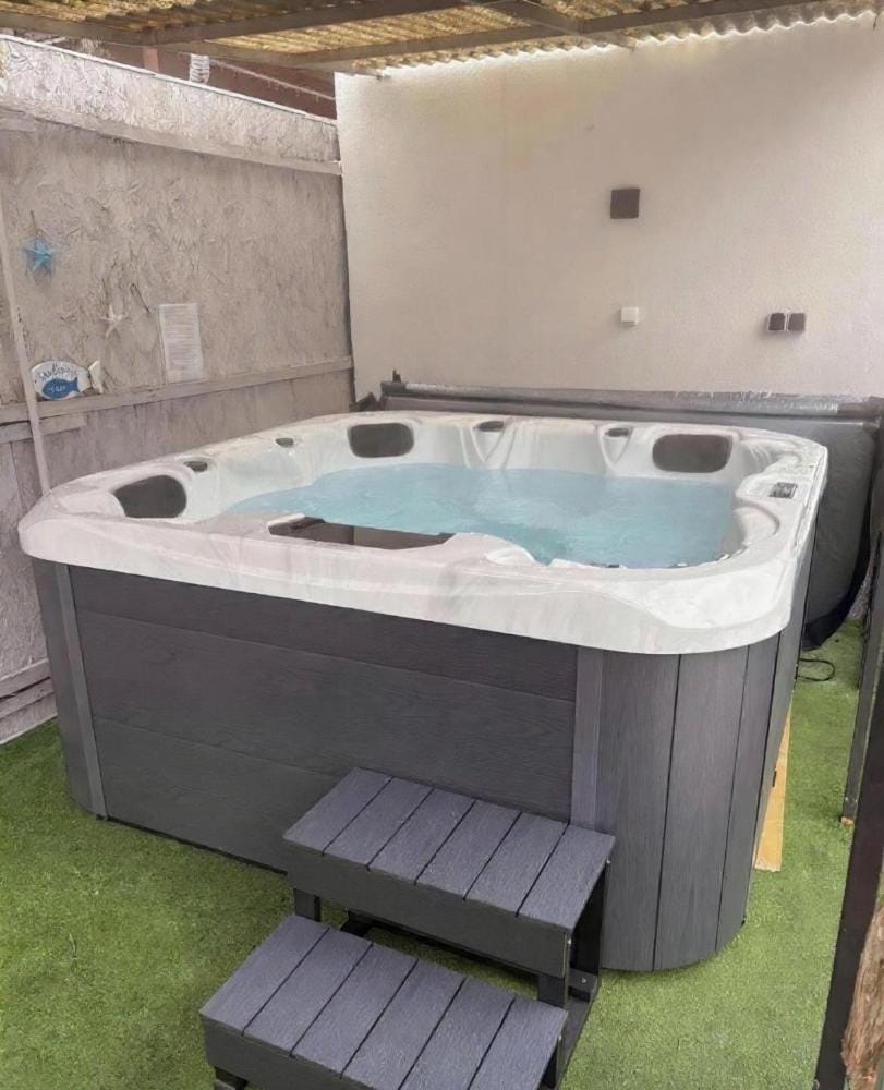 Hot Tub