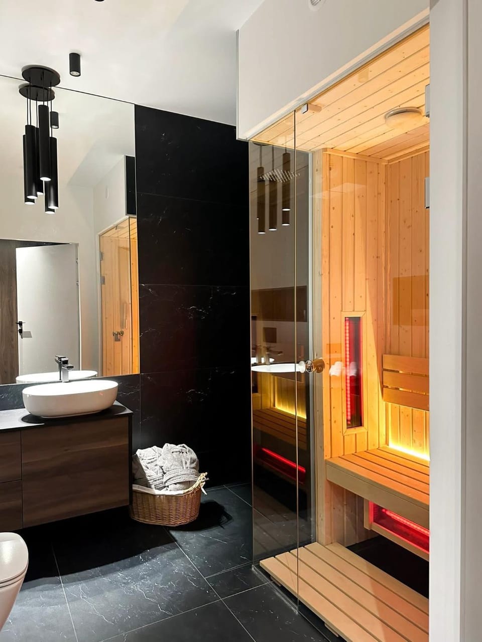 Bathroom, towels