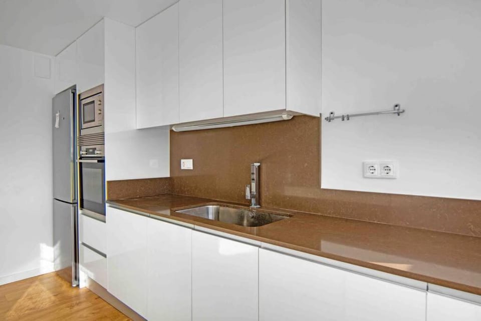 Kitchen or kitchenette, dishwasher, pet friendly, stove