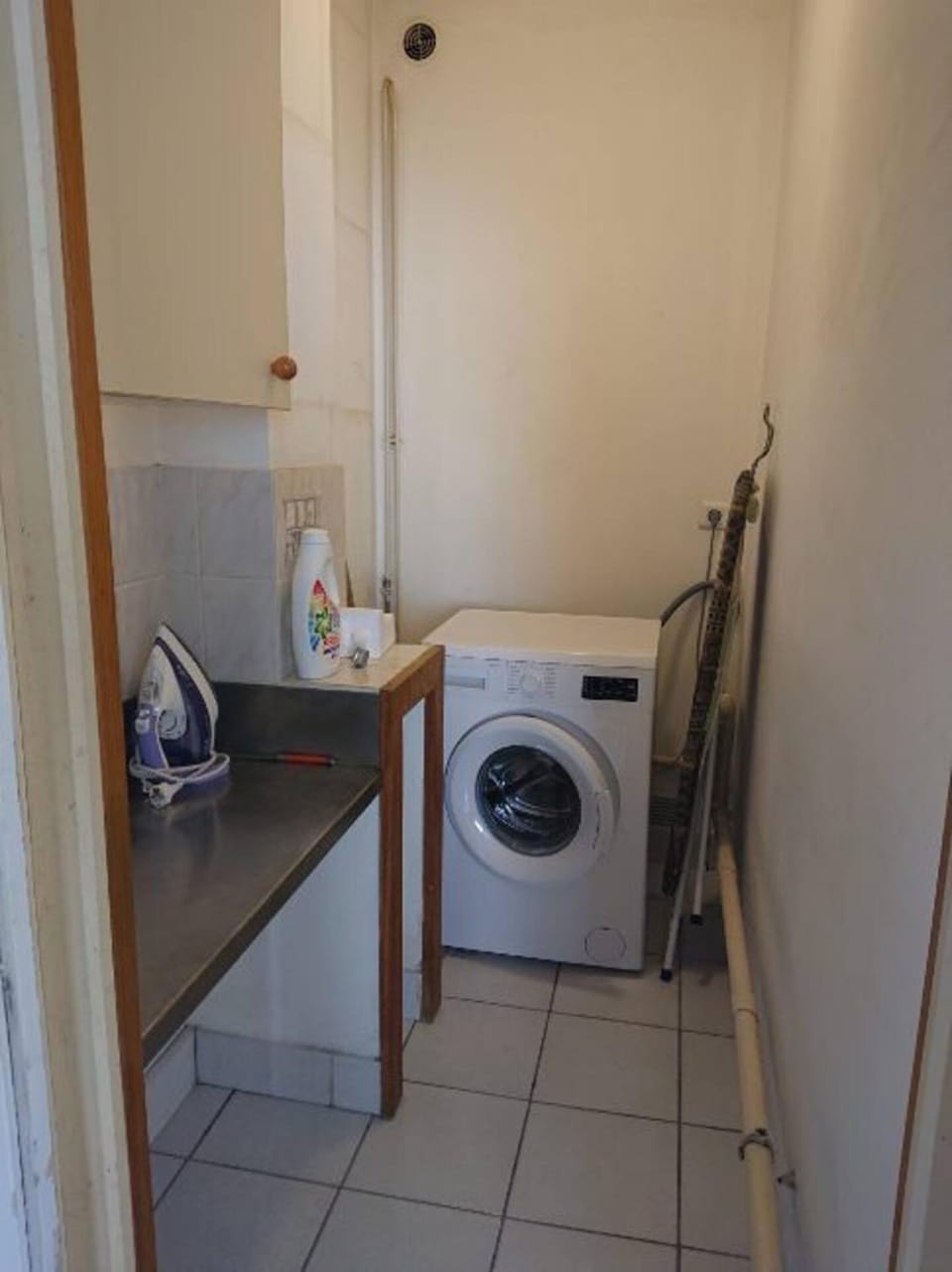 Chambre dans colocation aux Chartrons Vacation rental in Bordeaux