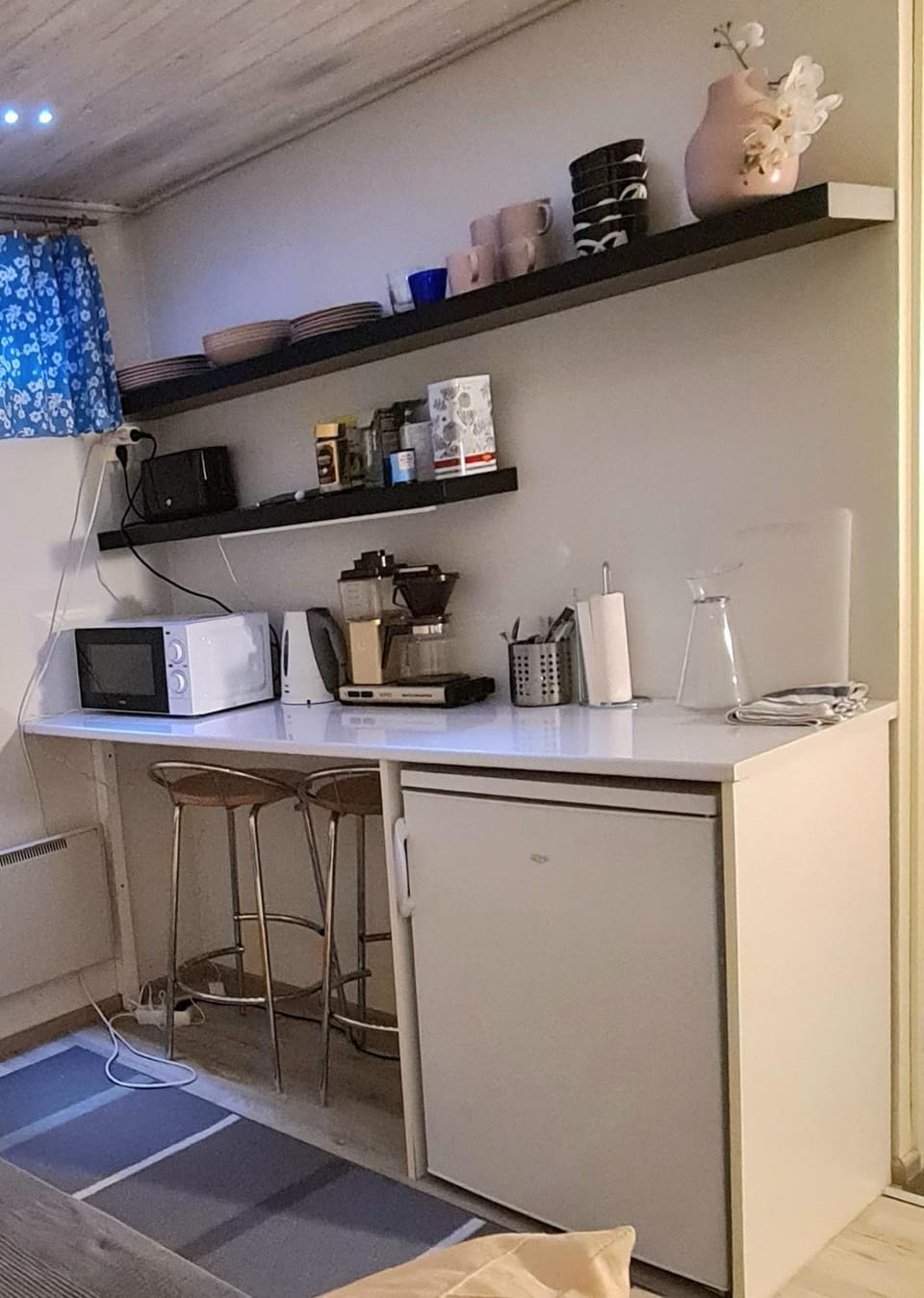 Green & Easy Stay! Peaceful 2BR Near Helsinki Airport with EV Apartment in Uusimaa