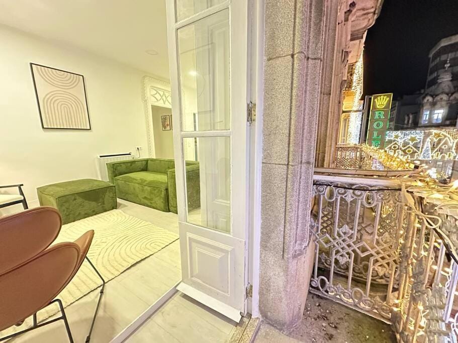 Velazquez 34, con Parking gratis by YBH Apartment in Vigo