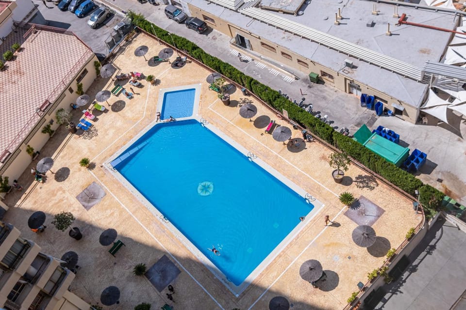 Pool view, Swimming pool
