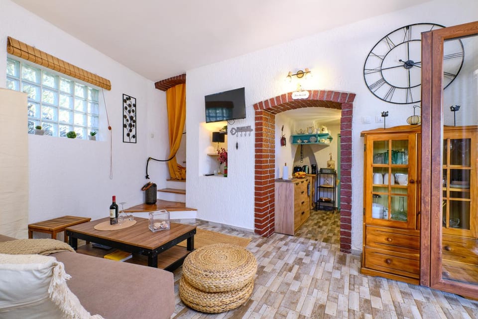 Amazing house, 20 m from the beach, 80 m2 Apartment in Primorje-Gorski Kotar County