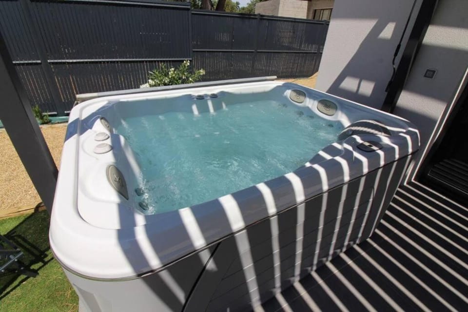 Hot Tub, Spa and wellness centre/facilities, Spa and wellness centre/facilities, Pool view, Swimming pool