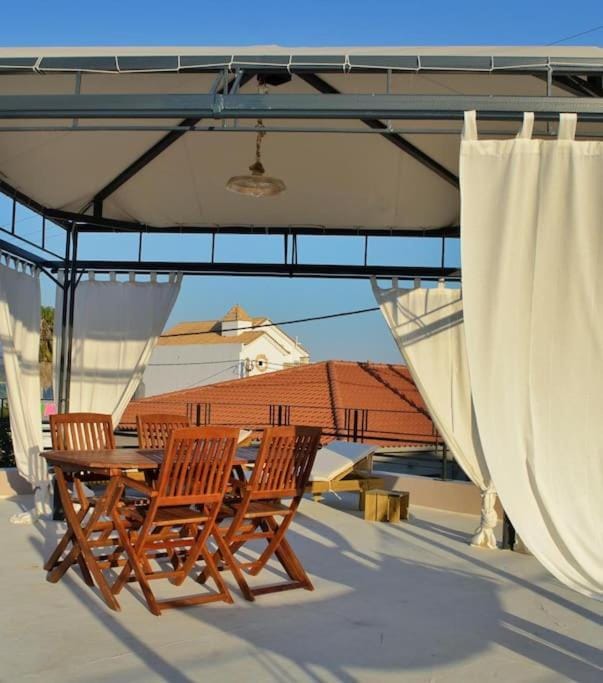 Patio, Day, View (from property/room), Balcony/Terrace, Living room, Seating area, Dining area, sunbed