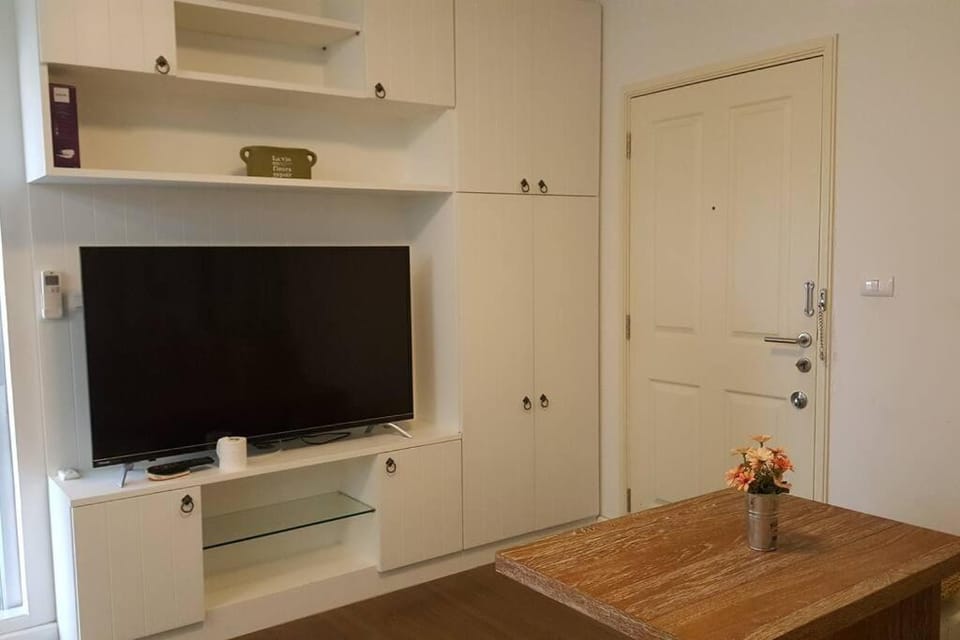 Baan Thewlom Apartment in Thailand