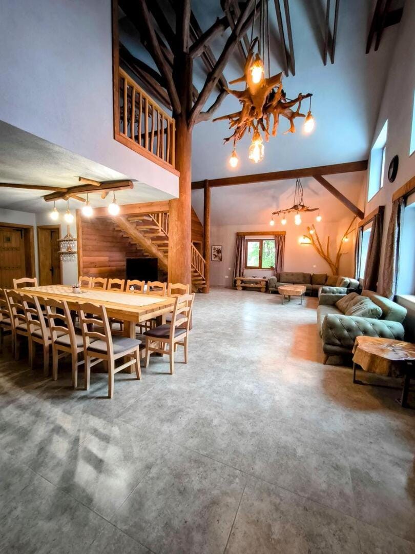 Living room, Dining area