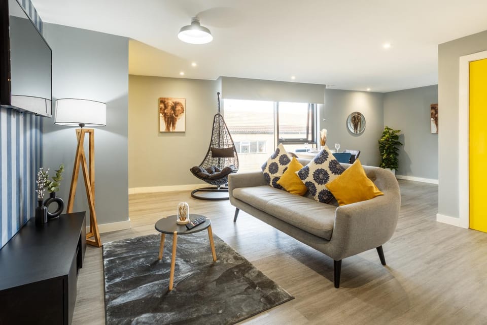 View (from property/room), Living room, Other, Photo of the whole room, Decorative detail, Seating area, Dining area, internet