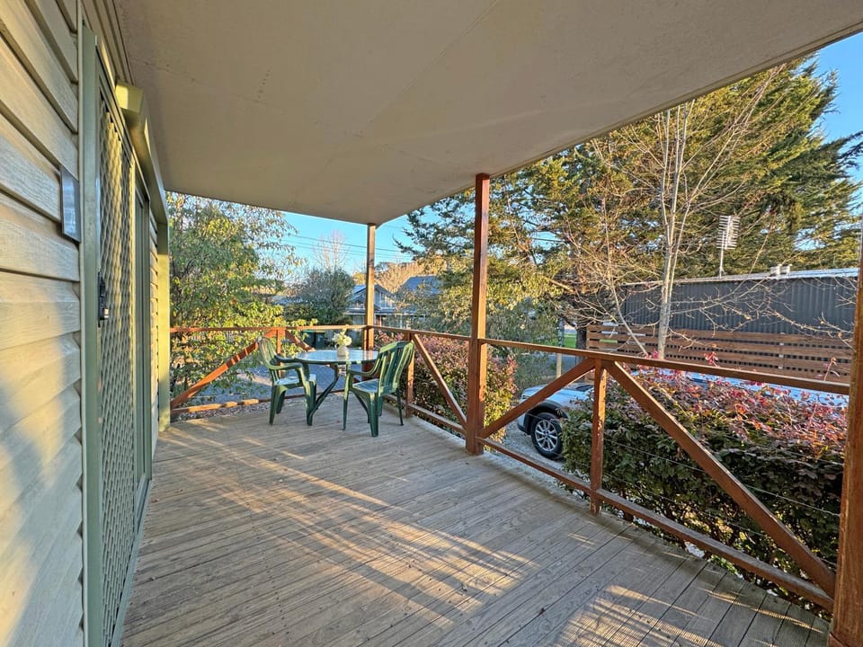 Tasman Holiday Parks - South Bright Campground/ 
RV Resort in Porepunkah