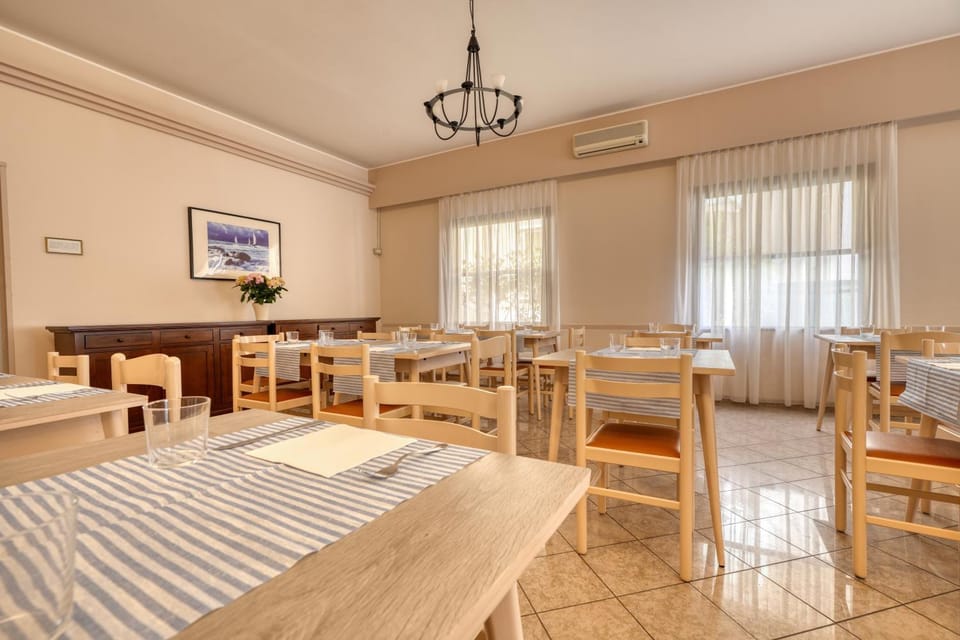 Lounge or bar, Breakfast, Buffet breakfast