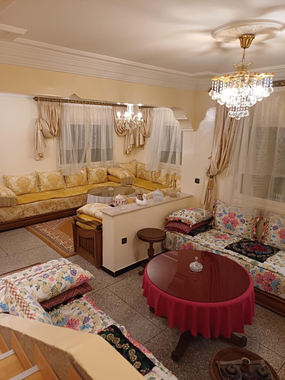Spacieux et familial à 2 minutes à pied du stade de football de RABAT Apartment in Rabat