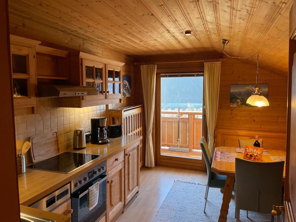 Kitchen or kitchenette, kitchen