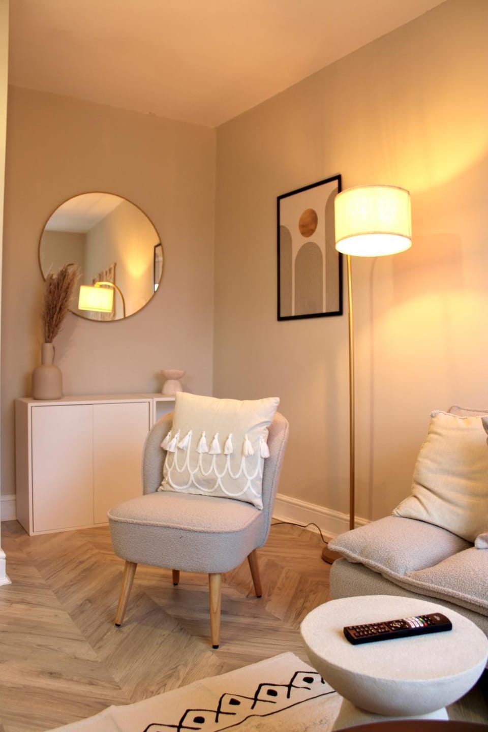Living room, Seating area