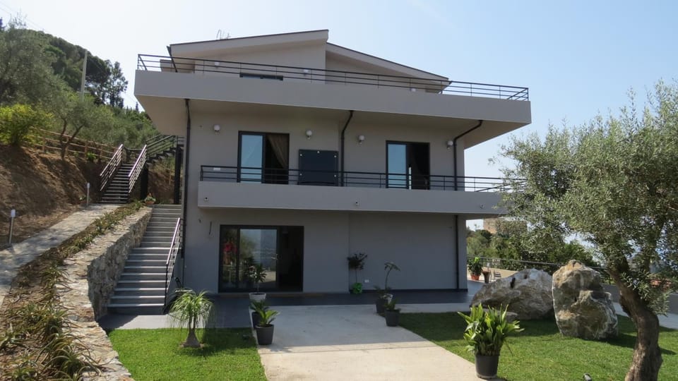 Property building, Garden view