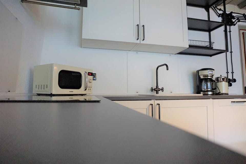 Coffee/tea facilities, minibar